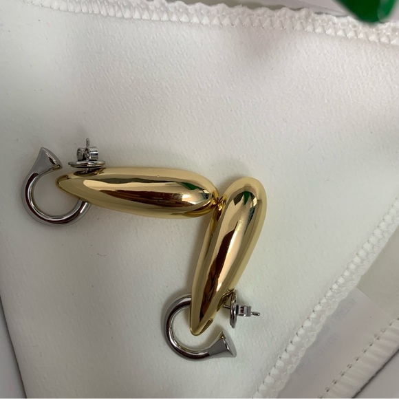 Bottega Veneta Gold Drop Earrings - Picture 4 of 5